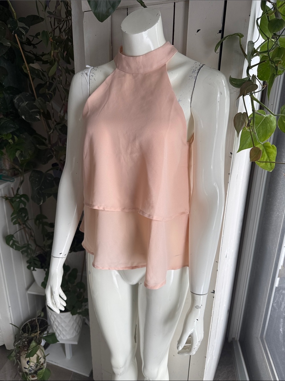 True destiny Women’s Peach Halter Layered Chiffon Top M like new